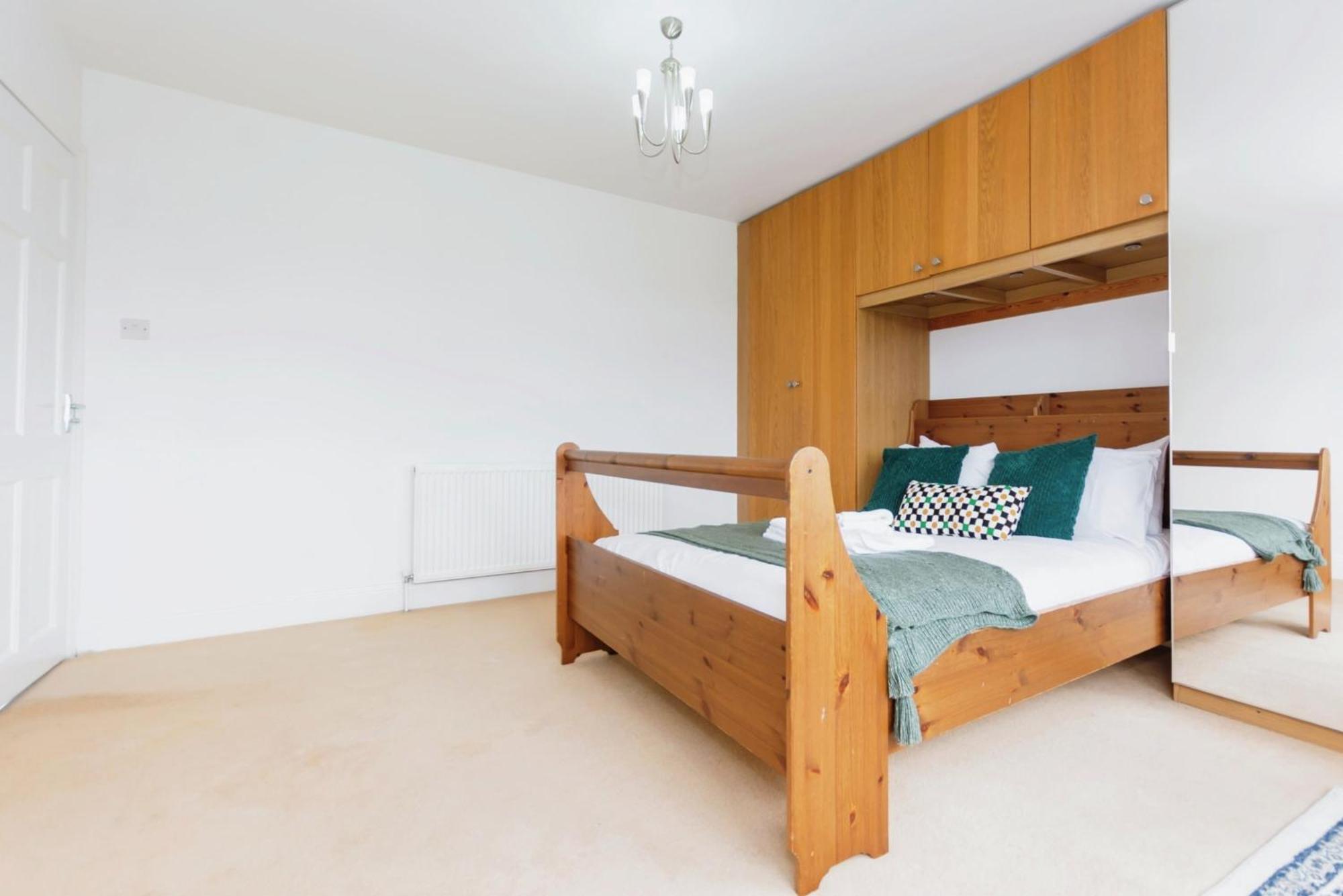 Modern 3 Bed Home - Solihull Centre Экстерьер фото